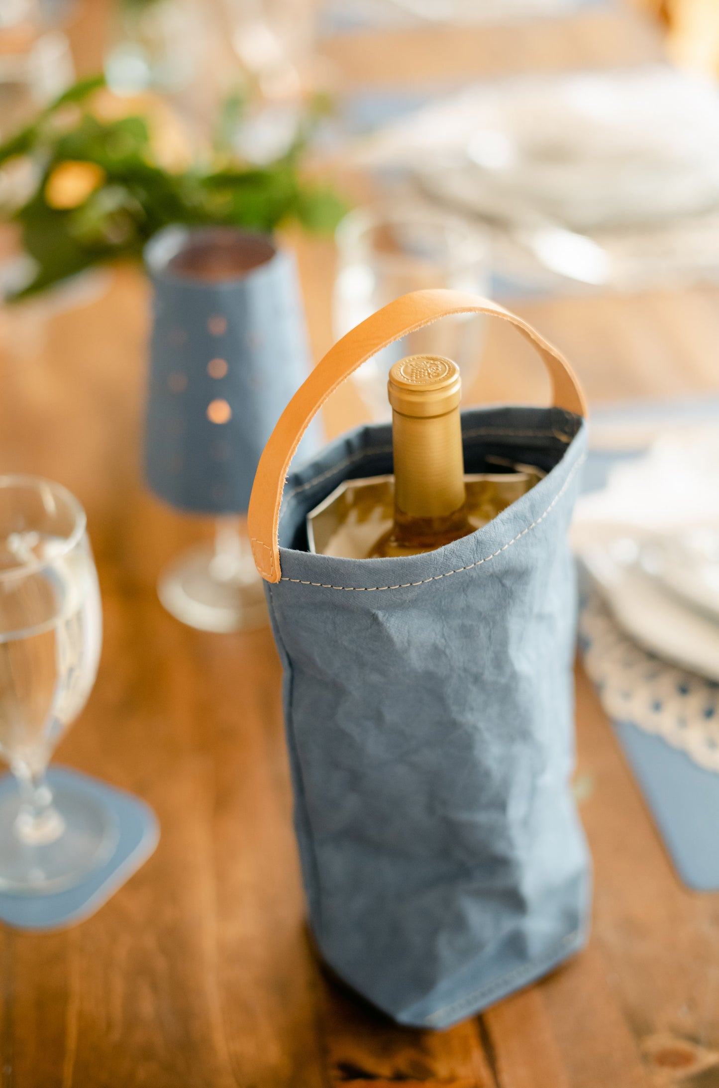 WINE BAG AND COOLER GIFT SET